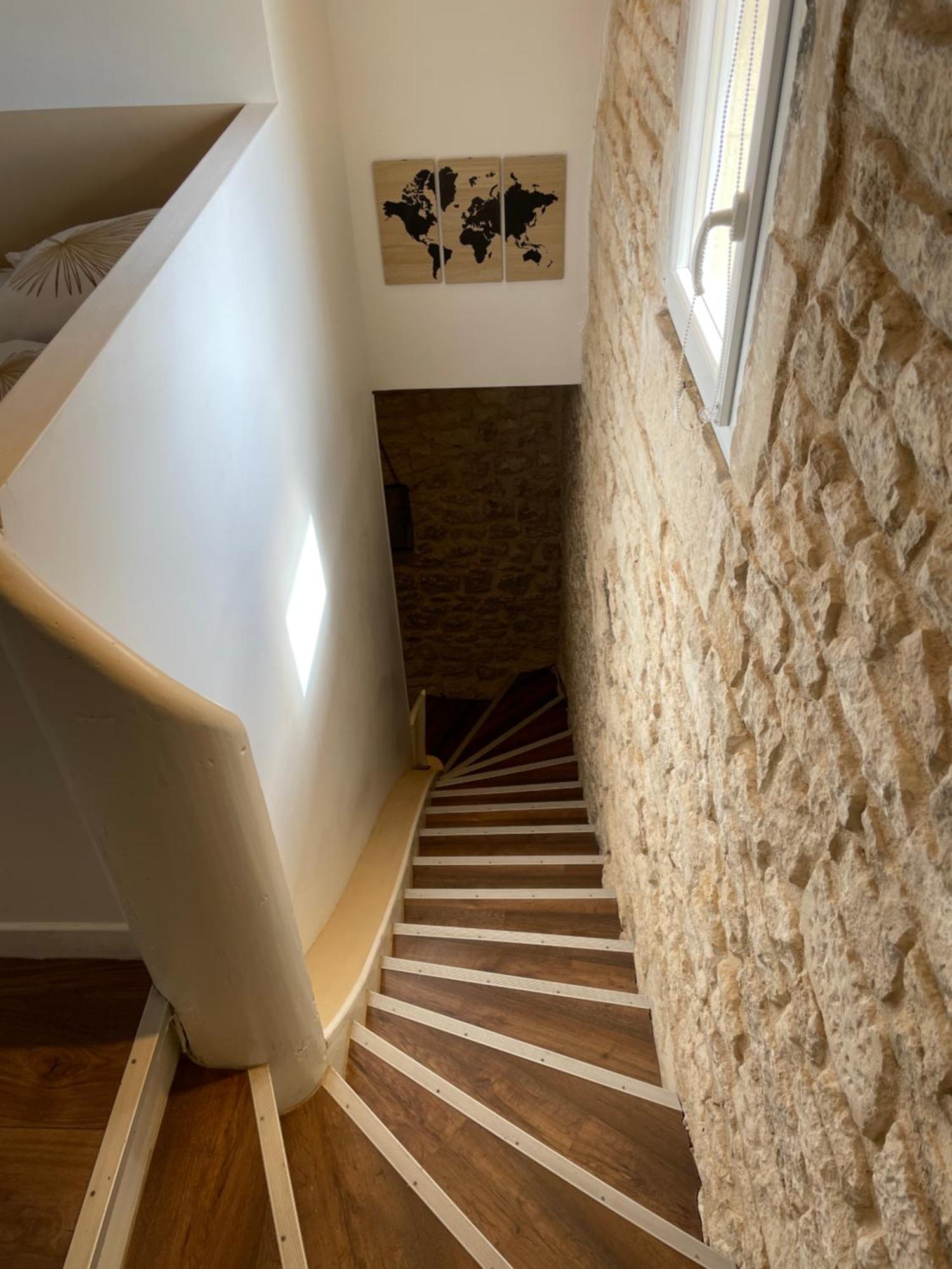 Chez Jean-Yves Et Zoe - Le Saint Andre - Au Calme, Tres Propre, Proche Parkings, Clim Apartment Niort Exterior photo